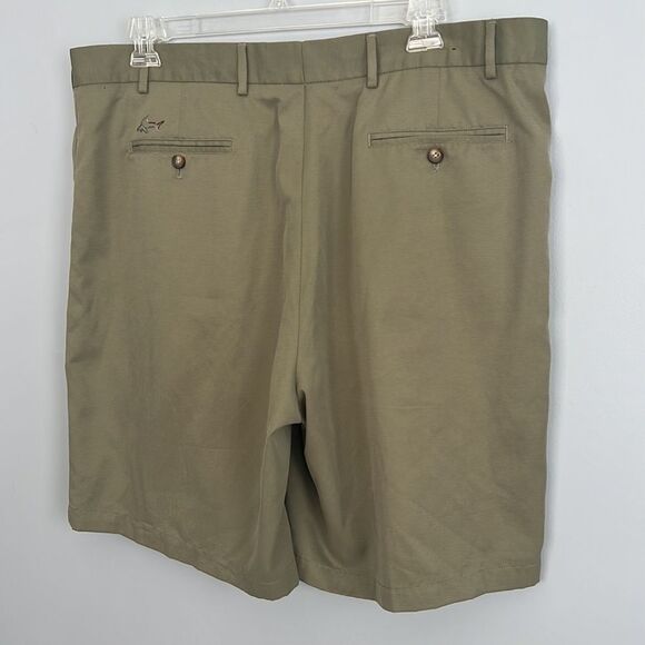 Greg Norman Men’s size 42 Golf Shorts neutral tan - Picture 9 of 11